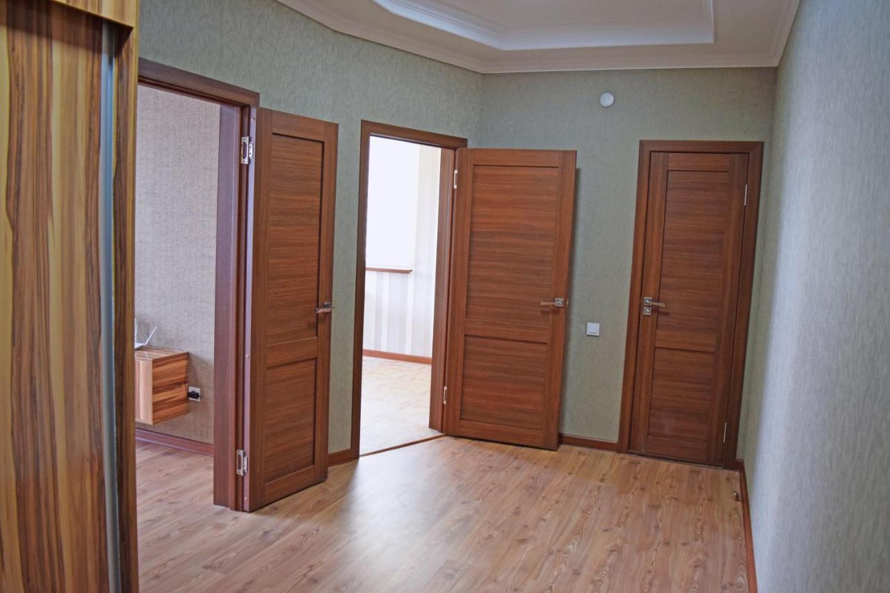 Bishkek Sunny Apartment In The Center Buitenkant foto